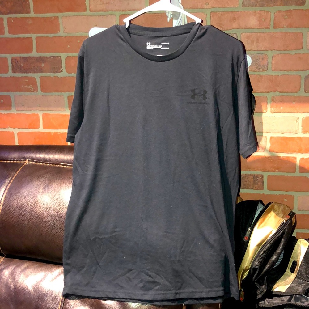 NWOT Under Armour Heat Gear T-shirt